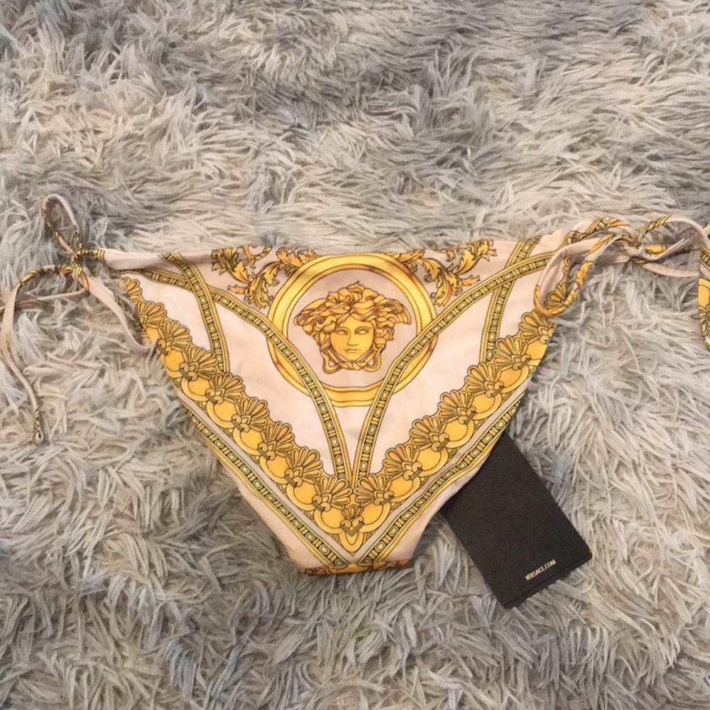 💛New Authentic Versace La Coupe des Dieux  Cream Bikini Bottom Gold– Size 3 - Picture 11 of 12